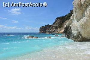 [P11] Porto Katsiki, una din cele mai frumoase plaje ale insulei Lefkada, Grecia.  » foto by traian.leuca †
 - 
<span class="allrVoted glyphicon glyphicon-heart hidden" id="av1056793"></span>
<a class="m-l-10 hidden" id="sv1056793" onclick="voting_Foto_DelVot(,1056793,17593)" role="button">șterge vot <span class="glyphicon glyphicon-remove"></span></a>
<a id="v91056793" class=" c-red"  onclick="voting_Foto_SetVot(1056793)" role="button"><span class="glyphicon glyphicon-heart-empty"></span> <b>LIKE</b> = Votează poza</a> <img class="hidden"  id="f1056793W9" src="/imagini/loader.gif" border="0" /><span class="AjErrMes hidden" id="e1056793ErM"></span>