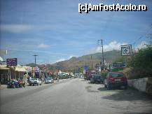 [P17] Intrarea in statiune dinspre Laganas,spre stanga e indicatorul de aeroport-3 km » foto by georgiana
 - 
<span class="allrVoted glyphicon glyphicon-heart hidden" id="av43621"></span>
<a class="m-l-10 hidden" id="sv43621" onclick="voting_Foto_DelVot(,43621,17605)" role="button">șterge vot <span class="glyphicon glyphicon-remove"></span></a>
<a id="v943621" class=" c-red"  onclick="voting_Foto_SetVot(43621)" role="button"><span class="glyphicon glyphicon-heart-empty"></span> <b>LIKE</b> = Votează poza</a> <img class="hidden"  id="f43621W9" src="/imagini/loader.gif" border="0" /><span class="AjErrMes hidden" id="e43621ErM"></span>