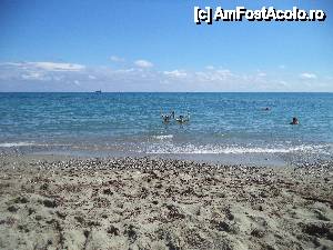 [P09] Foarte aproape de mal apa e deja pana la gat chiar si pentru adulti. Asta nu inseamna ca nu am vazut copii pe plaja si in apa...  » foto by dannaa
 - 
<span class="allrVoted glyphicon glyphicon-heart hidden" id="av564542"></span>
<a class="m-l-10 hidden" id="sv564542" onclick="voting_Foto_DelVot(,564542,17607)" role="button">șterge vot <span class="glyphicon glyphicon-remove"></span></a>
<a id="v9564542" class=" c-red"  onclick="voting_Foto_SetVot(564542)" role="button"><span class="glyphicon glyphicon-heart-empty"></span> <b>LIKE</b> = Votează poza</a> <img class="hidden"  id="f564542W9" src="/imagini/loader.gif" border="0" /><span class="AjErrMes hidden" id="e564542ErM"></span>