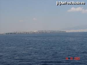 [P25] Ne întoarcem pe continent. În zare se distinge peninsula Pireului » foto by abancor
 - 
<span class="allrVoted glyphicon glyphicon-heart hidden" id="av566738"></span>
<a class="m-l-10 hidden" id="sv566738" onclick="voting_Foto_DelVot(,566738,17636)" role="button">șterge vot <span class="glyphicon glyphicon-remove"></span></a>
<a id="v9566738" class=" c-red"  onclick="voting_Foto_SetVot(566738)" role="button"><span class="glyphicon glyphicon-heart-empty"></span> <b>LIKE</b> = Votează poza</a> <img class="hidden"  id="f566738W9" src="/imagini/loader.gif" border="0" /><span class="AjErrMes hidden" id="e566738ErM"></span>