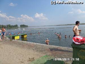 [P05] Lacul văzut de pe plajă » foto by ungureanica
 - 
<span class="allrVoted glyphicon glyphicon-heart hidden" id="av570037"></span>
<a class="m-l-10 hidden" id="sv570037" onclick="voting_Foto_DelVot(,570037,17676)" role="button">șterge vot <span class="glyphicon glyphicon-remove"></span></a>
<a id="v9570037" class=" c-red"  onclick="voting_Foto_SetVot(570037)" role="button"><span class="glyphicon glyphicon-heart-empty"></span> <b>LIKE</b> = Votează poza</a> <img class="hidden"  id="f570037W9" src="/imagini/loader.gif" border="0" /><span class="AjErrMes hidden" id="e570037ErM"></span>