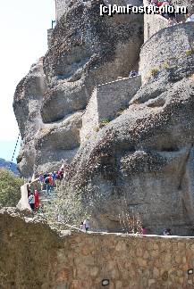 [P26] Excursie Meteora - dupa punctul de taxare la intrarea in Manastirea Varlaam » foto by deliutza27
 - 
<span class="allrVoted glyphicon glyphicon-heart hidden" id="av299310"></span>
<a class="m-l-10 hidden" id="sv299310" onclick="voting_Foto_DelVot(,299310,17685)" role="button">șterge vot <span class="glyphicon glyphicon-remove"></span></a>
<a id="v9299310" class=" c-red"  onclick="voting_Foto_SetVot(299310)" role="button"><span class="glyphicon glyphicon-heart-empty"></span> <b>LIKE</b> = Votează poza</a> <img class="hidden"  id="f299310W9" src="/imagini/loader.gif" border="0" /><span class="AjErrMes hidden" id="e299310ErM"></span>