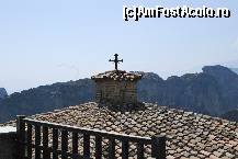 [P30] Excursie Meteora - acoperisul muzeului de la Manastireas Varlaam » foto by deliutza27
 - 
<span class="allrVoted glyphicon glyphicon-heart hidden" id="av299317"></span>
<a class="m-l-10 hidden" id="sv299317" onclick="voting_Foto_DelVot(,299317,17685)" role="button">șterge vot <span class="glyphicon glyphicon-remove"></span></a>
<a id="v9299317" class=" c-red"  onclick="voting_Foto_SetVot(299317)" role="button"><span class="glyphicon glyphicon-heart-empty"></span> <b>LIKE</b> = Votează poza</a> <img class="hidden"  id="f299317W9" src="/imagini/loader.gif" border="0" /><span class="AjErrMes hidden" id="e299317ErM"></span>