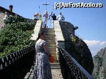 [P39] Excursie Meteora - ultima portiune de trepte si podul stabil de la Manastirea Rusano » foto by deliutza27
 - 
<span class="allrVoted glyphicon glyphicon-heart hidden" id="av299327"></span>
<a class="m-l-10 hidden" id="sv299327" onclick="voting_Foto_DelVot(,299327,17685)" role="button">șterge vot <span class="glyphicon glyphicon-remove"></span></a>
<a id="v9299327" class=" c-red"  onclick="voting_Foto_SetVot(299327)" role="button"><span class="glyphicon glyphicon-heart-empty"></span> <b>LIKE</b> = Votează poza</a> <img class="hidden"  id="f299327W9" src="/imagini/loader.gif" border="0" /><span class="AjErrMes hidden" id="e299327ErM"></span>