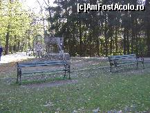 [P16] Gradina Zoologica Tg. Mures - doua bancute, in spate, o mamica facand poze copilasului pe calut » foto by biancuta
 - 
<span class="allrVoted glyphicon glyphicon-heart hidden" id="av67449"></span>
<a class="m-l-10 hidden" id="sv67449" onclick="voting_Foto_DelVot(,67449,17687)" role="button">șterge vot <span class="glyphicon glyphicon-remove"></span></a>
<a id="v967449" class=" c-red"  onclick="voting_Foto_SetVot(67449)" role="button"><span class="glyphicon glyphicon-heart-empty"></span> <b>LIKE</b> = Votează poza</a> <img class="hidden"  id="f67449W9" src="/imagini/loader.gif" border="0" /><span class="AjErrMes hidden" id="e67449ErM"></span>