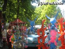 [P39] In fata gradinii zoologice gasesti mereu un mic bazar » foto by dorgo
 - 
<span class="allrVoted glyphicon glyphicon-heart hidden" id="av203083"></span>
<a class="m-l-10 hidden" id="sv203083" onclick="voting_Foto_DelVot(,203083,17687)" role="button">șterge vot <span class="glyphicon glyphicon-remove"></span></a>
<a id="v9203083" class=" c-red"  onclick="voting_Foto_SetVot(203083)" role="button"><span class="glyphicon glyphicon-heart-empty"></span> <b>LIKE</b> = Votează poza</a> <img class="hidden"  id="f203083W9" src="/imagini/loader.gif" border="0" /><span class="AjErrMes hidden" id="e203083ErM"></span>
