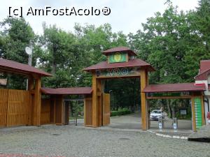 [P01] Intrarea în Zoo Târgu Mureș. » foto by tata123 🔱
 - 
<span class="allrVoted glyphicon glyphicon-heart hidden" id="av1186839"></span>
<a class="m-l-10 hidden" id="sv1186839" onclick="voting_Foto_DelVot(,1186839,17687)" role="button">șterge vot <span class="glyphicon glyphicon-remove"></span></a>
<a id="v91186839" class=" c-red"  onclick="voting_Foto_SetVot(1186839)" role="button"><span class="glyphicon glyphicon-heart-empty"></span> <b>LIKE</b> = Votează poza</a> <img class="hidden"  id="f1186839W9" src="/imagini/loader.gif" border="0" /><span class="AjErrMes hidden" id="e1186839ErM"></span>