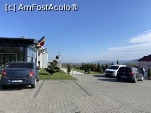 [P13] Restaurantul Magna Villa - prin parcare » foto by nicole33
 - 
<span class="allrVoted glyphicon glyphicon-heart hidden" id="av1409019"></span>
<a class="m-l-10 hidden" id="sv1409019" onclick="voting_Foto_DelVot(,1409019,17702)" role="button">șterge vot <span class="glyphicon glyphicon-remove"></span></a>
<a id="v91409019" class=" c-red"  onclick="voting_Foto_SetVot(1409019)" role="button"><span class="glyphicon glyphicon-heart-empty"></span> <b>LIKE</b> = Votează poza</a> <img class="hidden"  id="f1409019W9" src="/imagini/loader.gif" border="0" /><span class="AjErrMes hidden" id="e1409019ErM"></span>
