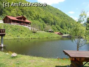 [P03] Cheile Cibinului-lacul şi una din cabane » foto by ANILU
 - 
<span class="allrVoted glyphicon glyphicon-heart hidden" id="av742854"></span>
<a class="m-l-10 hidden" id="sv742854" onclick="voting_Foto_DelVot(,742854,17702)" role="button">șterge vot <span class="glyphicon glyphicon-remove"></span></a>
<a id="v9742854" class=" c-red"  onclick="voting_Foto_SetVot(742854)" role="button"><span class="glyphicon glyphicon-heart-empty"></span> <b>LIKE</b> = Votează poza</a> <img class="hidden"  id="f742854W9" src="/imagini/loader.gif" border="0" /><span class="AjErrMes hidden" id="e742854ErM"></span>
