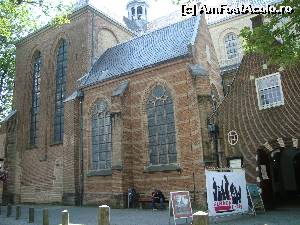 [P10] Usa Portilor deschise -biserica Pieterskerk, construita intre 1040-1048 la cererea episcopului Bernold, unde se afla s sarcofagul lui » foto by mireille
 - 
<span class="allrVoted glyphicon glyphicon-heart hidden" id="av575383"></span>
<a class="m-l-10 hidden" id="sv575383" onclick="voting_Foto_DelVot(,575383,17711)" role="button">șterge vot <span class="glyphicon glyphicon-remove"></span></a>
<a id="v9575383" class=" c-red"  onclick="voting_Foto_SetVot(575383)" role="button"><span class="glyphicon glyphicon-heart-empty"></span> <b>LIKE</b> = Votează poza</a> <img class="hidden"  id="f575383W9" src="/imagini/loader.gif" border="0" /><span class="AjErrMes hidden" id="e575383ErM"></span>