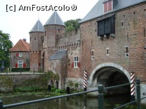 [P11] Koppelpoort -poarta terestra si de apa, pastrata inca din Evul Mediu » foto by mireille
 - 
<span class="allrVoted glyphicon glyphicon-heart hidden" id="av828838"></span>
<a class="m-l-10 hidden" id="sv828838" onclick="voting_Foto_DelVot(,828838,17711)" role="button">șterge vot <span class="glyphicon glyphicon-remove"></span></a>
<a id="v9828838" class=" c-red"  onclick="voting_Foto_SetVot(828838)" role="button"><span class="glyphicon glyphicon-heart-empty"></span> <b>LIKE</b> = Votează poza</a> <img class="hidden"  id="f828838W9" src="/imagini/loader.gif" border="0" /><span class="AjErrMes hidden" id="e828838ErM"></span>
