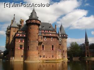 [P09] Castelul De Haar inconjurat de un sant 'de aparare' » foto by Radu Tudoran
 - 
<span class="allrVoted glyphicon glyphicon-heart hidden" id="av860326"></span>
<a class="m-l-10 hidden" id="sv860326" onclick="voting_Foto_DelVot(,860326,17711)" role="button">șterge vot <span class="glyphicon glyphicon-remove"></span></a>
<a id="v9860326" class=" c-red"  onclick="voting_Foto_SetVot(860326)" role="button"><span class="glyphicon glyphicon-heart-empty"></span> <b>LIKE</b> = Votează poza</a> <img class="hidden"  id="f860326W9" src="/imagini/loader.gif" border="0" /><span class="AjErrMes hidden" id="e860326ErM"></span>