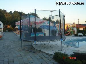 [P13] Trambulina de consumat energia copiilor » foto by crismis
 - 
<span class="allrVoted glyphicon glyphicon-heart hidden" id="av574148"></span>
<a class="m-l-10 hidden" id="sv574148" onclick="voting_Foto_DelVot(,574148,17717)" role="button">șterge vot <span class="glyphicon glyphicon-remove"></span></a>
<a id="v9574148" class=" c-red"  onclick="voting_Foto_SetVot(574148)" role="button"><span class="glyphicon glyphicon-heart-empty"></span> <b>LIKE</b> = Votează poza</a> <img class="hidden"  id="f574148W9" src="/imagini/loader.gif" border="0" /><span class="AjErrMes hidden" id="e574148ErM"></span>