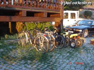 [P02] Biciclete de inchiriat la Glavatarski Han » foto by crismis
 - 
<span class="allrVoted glyphicon glyphicon-heart hidden" id="av574137"></span>
<a class="m-l-10 hidden" id="sv574137" onclick="voting_Foto_DelVot(,574137,17717)" role="button">șterge vot <span class="glyphicon glyphicon-remove"></span></a>
<a id="v9574137" class=" c-red"  onclick="voting_Foto_SetVot(574137)" role="button"><span class="glyphicon glyphicon-heart-empty"></span> <b>LIKE</b> = Votează poza</a> <img class="hidden"  id="f574137W9" src="/imagini/loader.gif" border="0" /><span class="AjErrMes hidden" id="e574137ErM"></span>