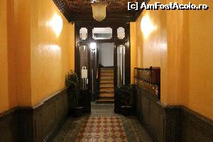 [P05] holul de la intrare aduce cu un bloc vechi de pe la noi.  » foto by Locomotiva
 - 
<span class="allrVoted glyphicon glyphicon-heart hidden" id="av574649"></span>
<a class="m-l-10 hidden" id="sv574649" onclick="voting_Foto_DelVot(,574649,17731)" role="button">șterge vot <span class="glyphicon glyphicon-remove"></span></a>
<a id="v9574649" class=" c-red"  onclick="voting_Foto_SetVot(574649)" role="button"><span class="glyphicon glyphicon-heart-empty"></span> <b>LIKE</b> = Votează poza</a> <img class="hidden"  id="f574649W9" src="/imagini/loader.gif" border="0" /><span class="AjErrMes hidden" id="e574649ErM"></span>