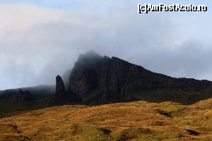 [P09] Tot The Old Man of Storr fotografiat din alt unghi » foto by ariciu*
 - 
<span class="allrVoted glyphicon glyphicon-heart hidden" id="av575205"></span>
<a class="m-l-10 hidden" id="sv575205" onclick="voting_Foto_DelVot(,575205,17740)" role="button">șterge vot <span class="glyphicon glyphicon-remove"></span></a>
<a id="v9575205" class=" c-red"  onclick="voting_Foto_SetVot(575205)" role="button"><span class="glyphicon glyphicon-heart-empty"></span> <b>LIKE</b> = Votează poza</a> <img class="hidden"  id="f575205W9" src="/imagini/loader.gif" border="0" /><span class="AjErrMes hidden" id="e575205ErM"></span>