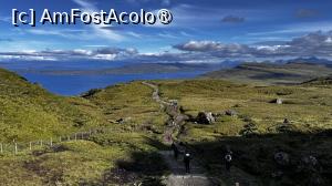 [P30] Pe Old Man of Storr » foto by Mika
 - 
<span class="allrVoted glyphicon glyphicon-heart hidden" id="av1487264"></span>
<a class="m-l-10 hidden" id="sv1487264" onclick="voting_Foto_DelVot(,1487264,17740)" role="button">șterge vot <span class="glyphicon glyphicon-remove"></span></a>
<a id="v91487264" class=" c-red"  onclick="voting_Foto_SetVot(1487264)" role="button"><span class="glyphicon glyphicon-heart-empty"></span> <b>LIKE</b> = Votează poza</a> <img class="hidden"  id="f1487264W9" src="/imagini/loader.gif" border="0" /><span class="AjErrMes hidden" id="e1487264ErM"></span>