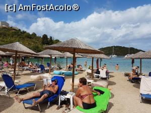 [P04] Syvota - plaja Karvouno » foto by ebirsan
 - 
<span class="allrVoted glyphicon glyphicon-heart hidden" id="av906424"></span>
<a class="m-l-10 hidden" id="sv906424" onclick="voting_Foto_DelVot(,906424,17744)" role="button">șterge vot <span class="glyphicon glyphicon-remove"></span></a>
<a id="v9906424" class=" c-red"  onclick="voting_Foto_SetVot(906424)" role="button"><span class="glyphicon glyphicon-heart-empty"></span> <b>LIKE</b> = Votează poza</a> <img class="hidden"  id="f906424W9" src="/imagini/loader.gif" border="0" /><span class="AjErrMes hidden" id="e906424ErM"></span>