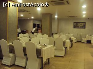 [P11] 11. Sala restaurantului nu pare a fi dimensionată pentru numărul de locuri din hotel. » foto by msnd
 - 
<span class="allrVoted glyphicon glyphicon-heart hidden" id="av1159458"></span>
<a class="m-l-10 hidden" id="sv1159458" onclick="voting_Foto_DelVot(,1159458,17763)" role="button">șterge vot <span class="glyphicon glyphicon-remove"></span></a>
<a id="v91159458" class=" c-red"  onclick="voting_Foto_SetVot(1159458)" role="button"><span class="glyphicon glyphicon-heart-empty"></span> <b>LIKE</b> = Votează poza</a> <img class="hidden"  id="f1159458W9" src="/imagini/loader.gif" border="0" /><span class="AjErrMes hidden" id="e1159458ErM"></span>