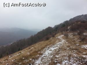 [P06] imprejurimi (pe culmea dealului) - urcare 45-60min » foto by MrCod
 - 
<span class="allrVoted glyphicon glyphicon-heart hidden" id="av821716"></span>
<a class="m-l-10 hidden" id="sv821716" onclick="voting_Foto_DelVot(,821716,17769)" role="button">șterge vot <span class="glyphicon glyphicon-remove"></span></a>
<a id="v9821716" class=" c-red"  onclick="voting_Foto_SetVot(821716)" role="button"><span class="glyphicon glyphicon-heart-empty"></span> <b>LIKE</b> = Votează poza</a> <img class="hidden"  id="f821716W9" src="/imagini/loader.gif" border="0" /><span class="AjErrMes hidden" id="e821716ErM"></span>