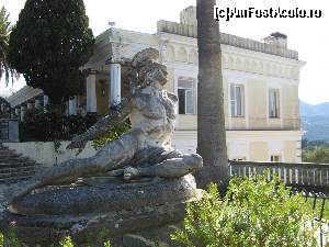 [P22] Palatul Achilleion, Corfu » foto by vlado2
 - 
<span class="allrVoted glyphicon glyphicon-heart hidden" id="av578915"></span>
<a class="m-l-10 hidden" id="sv578915" onclick="voting_Foto_DelVot(,578915,17783)" role="button">șterge vot <span class="glyphicon glyphicon-remove"></span></a>
<a id="v9578915" class=" c-red"  onclick="voting_Foto_SetVot(578915)" role="button"><span class="glyphicon glyphicon-heart-empty"></span> <b>LIKE</b> = Votează poza</a> <img class="hidden"  id="f578915W9" src="/imagini/loader.gif" border="0" /><span class="AjErrMes hidden" id="e578915ErM"></span>