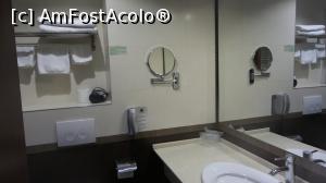 [P10] baia din camera de hotel » foto by silvia tudoran
 - 
<span class="allrVoted glyphicon glyphicon-heart hidden" id="av803420"></span>
<a class="m-l-10 hidden" id="sv803420" onclick="voting_Foto_DelVot(,803420,17784)" role="button">șterge vot <span class="glyphicon glyphicon-remove"></span></a>
<a id="v9803420" class=" c-red"  onclick="voting_Foto_SetVot(803420)" role="button"><span class="glyphicon glyphicon-heart-empty"></span> <b>LIKE</b> = Votează poza</a> <img class="hidden"  id="f803420W9" src="/imagini/loader.gif" border="0" /><span class="AjErrMes hidden" id="e803420ErM"></span>