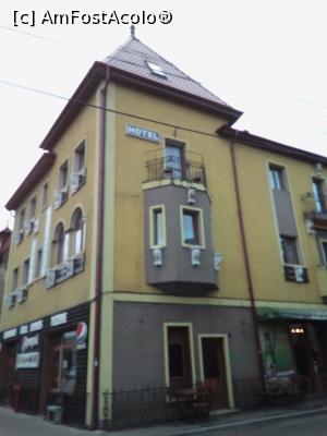 [P03] Hotel Marasesti-vedere din strada Libertatii » foto by ile57b
 - 
<span class="allrVoted glyphicon glyphicon-heart hidden" id="av1358636"></span>
<a class="m-l-10 hidden" id="sv1358636" onclick="voting_Foto_DelVot(,1358636,17793)" role="button">șterge vot <span class="glyphicon glyphicon-remove"></span></a>
<a id="v91358636" class=" c-red"  onclick="voting_Foto_SetVot(1358636)" role="button"><span class="glyphicon glyphicon-heart-empty"></span> <b>LIKE</b> = Votează poza</a> <img class="hidden"  id="f1358636W9" src="/imagini/loader.gif" border="0" /><span class="AjErrMes hidden" id="e1358636ErM"></span>