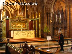 [P14] Interior din Catedrala din Chester » foto by Radu Tudoran
 - 
<span class="allrVoted glyphicon glyphicon-heart hidden" id="av868813"></span>
<a class="m-l-10 hidden" id="sv868813" onclick="voting_Foto_DelVot(,868813,17820)" role="button">șterge vot <span class="glyphicon glyphicon-remove"></span></a>
<a id="v9868813" class=" c-red"  onclick="voting_Foto_SetVot(868813)" role="button"><span class="glyphicon glyphicon-heart-empty"></span> <b>LIKE</b> = Votează poza</a> <img class="hidden"  id="f868813W9" src="/imagini/loader.gif" border="0" /><span class="AjErrMes hidden" id="e868813ErM"></span>
