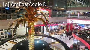 [P18] aeroport Dubai » foto by elenaadina
 - 
<span class="allrVoted glyphicon glyphicon-heart hidden" id="av1420970"></span>
<a class="m-l-10 hidden" id="sv1420970" onclick="voting_Foto_DelVot(,1420970,17822)" role="button">șterge vot <span class="glyphicon glyphicon-remove"></span></a>
<a id="v91420970" class=" c-red"  onclick="voting_Foto_SetVot(1420970)" role="button"><span class="glyphicon glyphicon-heart-empty"></span> <b>LIKE</b> = Votează poza</a> <img class="hidden"  id="f1420970W9" src="/imagini/loader.gif" border="0" /><span class="AjErrMes hidden" id="e1420970ErM"></span>