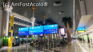 [P20] aeroport Dubai » foto by elenaadina
 - 
<span class="allrVoted glyphicon glyphicon-heart hidden" id="av1420972"></span>
<a class="m-l-10 hidden" id="sv1420972" onclick="voting_Foto_DelVot(,1420972,17822)" role="button">șterge vot <span class="glyphicon glyphicon-remove"></span></a>
<a id="v91420972" class=" c-red"  onclick="voting_Foto_SetVot(1420972)" role="button"><span class="glyphicon glyphicon-heart-empty"></span> <b>LIKE</b> = Votează poza</a> <img class="hidden"  id="f1420972W9" src="/imagini/loader.gif" border="0" /><span class="AjErrMes hidden" id="e1420972ErM"></span>