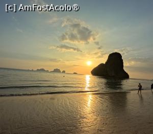 [P20] Phra Nang , Railay Bay » foto by elenaadina
 - 
<span class="allrVoted glyphicon glyphicon-heart hidden" id="av1420997"></span>
<a class="m-l-10 hidden" id="sv1420997" onclick="voting_Foto_DelVot(,1420997,17822)" role="button">șterge vot <span class="glyphicon glyphicon-remove"></span></a>
<a id="v91420997" class=" c-red"  onclick="voting_Foto_SetVot(1420997)" role="button"><span class="glyphicon glyphicon-heart-empty"></span> <b>LIKE</b> = Votează poza</a> <img class="hidden"  id="f1420997W9" src="/imagini/loader.gif" border="0" /><span class="AjErrMes hidden" id="e1420997ErM"></span>