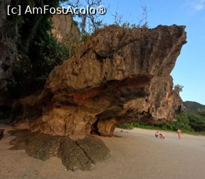 [P22] Phra Nang , Railay Bay » foto by elenaadina
 - 
<span class="allrVoted glyphicon glyphicon-heart hidden" id="av1420999"></span>
<a class="m-l-10 hidden" id="sv1420999" onclick="voting_Foto_DelVot(,1420999,17822)" role="button">șterge vot <span class="glyphicon glyphicon-remove"></span></a>
<a id="v91420999" class=" c-red"  onclick="voting_Foto_SetVot(1420999)" role="button"><span class="glyphicon glyphicon-heart-empty"></span> <b>LIKE</b> = Votează poza</a> <img class="hidden"  id="f1420999W9" src="/imagini/loader.gif" border="0" /><span class="AjErrMes hidden" id="e1420999ErM"></span>
