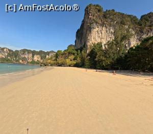 [P30] Railay West » foto by elenaadina
 - 
<span class="allrVoted glyphicon glyphicon-heart hidden" id="av1421007"></span>
<a class="m-l-10 hidden" id="sv1421007" onclick="voting_Foto_DelVot(,1421007,17822)" role="button">șterge vot <span class="glyphicon glyphicon-remove"></span></a>
<a id="v91421007" class=" c-red"  onclick="voting_Foto_SetVot(1421007)" role="button"><span class="glyphicon glyphicon-heart-empty"></span> <b>LIKE</b> = Votează poza</a> <img class="hidden"  id="f1421007W9" src="/imagini/loader.gif" border="0" /><span class="AjErrMes hidden" id="e1421007ErM"></span>