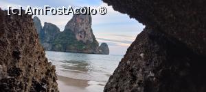 [P46] Railay West » foto by elenaadina
 - 
<span class="allrVoted glyphicon glyphicon-heart hidden" id="av1421023"></span>
<a class="m-l-10 hidden" id="sv1421023" onclick="voting_Foto_DelVot(,1421023,17822)" role="button">șterge vot <span class="glyphicon glyphicon-remove"></span></a>
<a id="v91421023" class=" c-red"  onclick="voting_Foto_SetVot(1421023)" role="button"><span class="glyphicon glyphicon-heart-empty"></span> <b>LIKE</b> = Votează poza</a> <img class="hidden"  id="f1421023W9" src="/imagini/loader.gif" border="0" /><span class="AjErrMes hidden" id="e1421023ErM"></span>