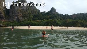 [P70] Phra Nang , Railay Bay » foto by elenaadina
 - 
<span class="allrVoted glyphicon glyphicon-heart hidden" id="av1421212"></span>
<a class="m-l-10 hidden" id="sv1421212" onclick="voting_Foto_DelVot(,1421212,17822)" role="button">șterge vot <span class="glyphicon glyphicon-remove"></span></a>
<a id="v91421212" class=" c-red"  onclick="voting_Foto_SetVot(1421212)" role="button"><span class="glyphicon glyphicon-heart-empty"></span> <b>LIKE</b> = Votează poza</a> <img class="hidden"  id="f1421212W9" src="/imagini/loader.gif" border="0" /><span class="AjErrMes hidden" id="e1421212ErM"></span>
