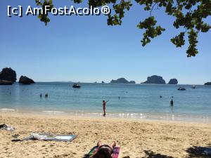 [P01] Phra Nang Beach » foto by rentea
 - 
<span class="allrVoted glyphicon glyphicon-heart hidden" id="av709999"></span>
<a class="m-l-10 hidden" id="sv709999" onclick="voting_Foto_DelVot(,709999,17822)" role="button">șterge vot <span class="glyphicon glyphicon-remove"></span></a>
<a id="v9709999" class=" c-red"  onclick="voting_Foto_SetVot(709999)" role="button"><span class="glyphicon glyphicon-heart-empty"></span> <b>LIKE</b> = Votează poza</a> <img class="hidden"  id="f709999W9" src="/imagini/loader.gif" border="0" /><span class="AjErrMes hidden" id="e709999ErM"></span>