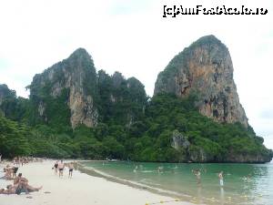 [P02] Railay Beach cand e nor » foto by danadineata
 - 
<span class="allrVoted glyphicon glyphicon-heart hidden" id="av700105"></span>
<a class="m-l-10 hidden" id="sv700105" onclick="voting_Foto_DelVot(,700105,17822)" role="button">șterge vot <span class="glyphicon glyphicon-remove"></span></a>
<a id="v9700105" class=" c-red"  onclick="voting_Foto_SetVot(700105)" role="button"><span class="glyphicon glyphicon-heart-empty"></span> <b>LIKE</b> = Votează poza</a> <img class="hidden"  id="f700105W9" src="/imagini/loader.gif" border="0" /><span class="AjErrMes hidden" id="e700105ErM"></span>