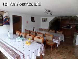 [P06] Sala de mese.  » foto by Safta Radu
 - 
<span class="allrVoted glyphicon glyphicon-heart hidden" id="av1096143"></span>
<a class="m-l-10 hidden" id="sv1096143" onclick="voting_Foto_DelVot(,1096143,17858)" role="button">șterge vot <span class="glyphicon glyphicon-remove"></span></a>
<a id="v91096143" class=" c-red"  onclick="voting_Foto_SetVot(1096143)" role="button"><span class="glyphicon glyphicon-heart-empty"></span> <b>LIKE</b> = Votează poza</a> <img class="hidden"  id="f1096143W9" src="/imagini/loader.gif" border="0" /><span class="AjErrMes hidden" id="e1096143ErM"></span>