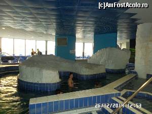 [P18] Aqua Palace - bazinul cu gheață » foto by ungureanica
 - 
<span class="allrVoted glyphicon glyphicon-heart hidden" id="av583812"></span>
<a class="m-l-10 hidden" id="sv583812" onclick="voting_Foto_DelVot(,583812,17859)" role="button">șterge vot <span class="glyphicon glyphicon-remove"></span></a>
<a id="v9583812" class=" c-red"  onclick="voting_Foto_SetVot(583812)" role="button"><span class="glyphicon glyphicon-heart-empty"></span> <b>LIKE</b> = Votează poza</a> <img class="hidden"  id="f583812W9" src="/imagini/loader.gif" border="0" /><span class="AjErrMes hidden" id="e583812ErM"></span>