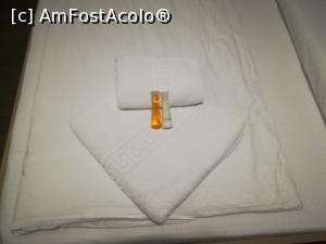 [P02] Hotel Otopeni - corpul nou, cameră parter » foto by Cris
 - 
<span class="allrVoted glyphicon glyphicon-heart hidden" id="av981967"></span>
<a class="m-l-10 hidden" id="sv981967" onclick="voting_Foto_DelVot(,981967,17869)" role="button">șterge vot <span class="glyphicon glyphicon-remove"></span></a>
<a id="v9981967" class=" c-red"  onclick="voting_Foto_SetVot(981967)" role="button"><span class="glyphicon glyphicon-heart-empty"></span> <b>LIKE</b> = Votează poza</a> <img class="hidden"  id="f981967W9" src="/imagini/loader.gif" border="0" /><span class="AjErrMes hidden" id="e981967ErM"></span>