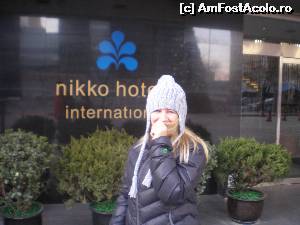 [P02] In fata hotelului Jinglun Nikko Hotel » foto by robert
 - 
<span class="allrVoted glyphicon glyphicon-heart hidden" id="av585208"></span>
<a class="m-l-10 hidden" id="sv585208" onclick="voting_Foto_DelVot(,585208,17887)" role="button">șterge vot <span class="glyphicon glyphicon-remove"></span></a>
<a id="v9585208" class=" c-red"  onclick="voting_Foto_SetVot(585208)" role="button"><span class="glyphicon glyphicon-heart-empty"></span> <b>LIKE</b> = Votează poza</a> <img class="hidden"  id="f585208W9" src="/imagini/loader.gif" border="0" /><span class="AjErrMes hidden" id="e585208ErM"></span>