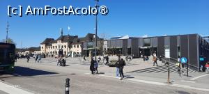 [P01] Uppsala, Piața Forumului - Forumtorget, Gara Veche - Gamla Station în stânga, și Centrul de Transport - Resecentrum Uppsala în dreapta » foto by mprofeanu
 - 
<span class="allrVoted glyphicon glyphicon-heart hidden" id="av1513377"></span>
<a class="m-l-10 hidden" id="sv1513377" onclick="voting_Foto_DelVot(,1513377,17905)" role="button">șterge vot <span class="glyphicon glyphicon-remove"></span></a>
<a id="v91513377" class=" c-red"  onclick="voting_Foto_SetVot(1513377)" role="button"><span class="glyphicon glyphicon-heart-empty"></span> <b>LIKE</b> = Votează poza</a> <img class="hidden"  id="f1513377W9" src="/imagini/loader.gif" border="0" /><span class="AjErrMes hidden" id="e1513377ErM"></span>