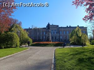[P46] Uppsala, Parcul Universității, Centrul Academic, Universitatea - Universitetshuset » foto by mprofeanu
 - 
<span class="allrVoted glyphicon glyphicon-heart hidden" id="av1513422"></span>
<a class="m-l-10 hidden" id="sv1513422" onclick="voting_Foto_DelVot(,1513422,17905)" role="button">șterge vot <span class="glyphicon glyphicon-remove"></span></a>
<a id="v91513422" class=" c-red"  onclick="voting_Foto_SetVot(1513422)" role="button"><span class="glyphicon glyphicon-heart-empty"></span> <b>LIKE</b> = Votează poza</a> <img class="hidden"  id="f1513422W9" src="/imagini/loader.gif" border="0" /><span class="AjErrMes hidden" id="e1513422ErM"></span>