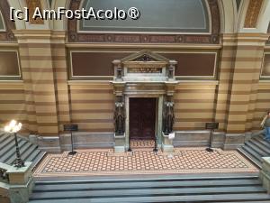 [P49] Uppsala, Centrul Academic, Universitatea, Intrarea oficială la Aula Mare » foto by mprofeanu
 - 
<span class="allrVoted glyphicon glyphicon-heart hidden" id="av1513425"></span>
<a class="m-l-10 hidden" id="sv1513425" onclick="voting_Foto_DelVot(,1513425,17905)" role="button">șterge vot <span class="glyphicon glyphicon-remove"></span></a>
<a id="v91513425" class=" c-red"  onclick="voting_Foto_SetVot(1513425)" role="button"><span class="glyphicon glyphicon-heart-empty"></span> <b>LIKE</b> = Votează poza</a> <img class="hidden"  id="f1513425W9" src="/imagini/loader.gif" border="0" /><span class="AjErrMes hidden" id="e1513425ErM"></span>