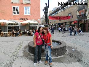[P17] Pe strada pietonala din centru, in Uppsala » foto by ileanaxperta*
 - 
<span class="allrVoted glyphicon glyphicon-heart hidden" id="av586547"></span>
<a class="m-l-10 hidden" id="sv586547" onclick="voting_Foto_DelVot(,586547,17905)" role="button">șterge vot <span class="glyphicon glyphicon-remove"></span></a>
<a id="v9586547" class=" c-red"  onclick="voting_Foto_SetVot(586547)" role="button"><span class="glyphicon glyphicon-heart-empty"></span> <b>LIKE</b> = Votează poza</a> <img class="hidden"  id="f586547W9" src="/imagini/loader.gif" border="0" /><span class="AjErrMes hidden" id="e586547ErM"></span>