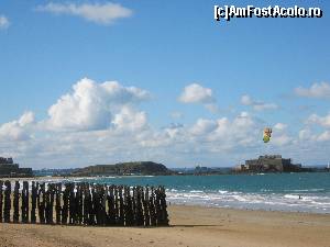 [P32] Pe plaja din Saint Malo » foto by DarkAng3L
 - 
<span class="allrVoted glyphicon glyphicon-heart hidden" id="av588343"></span>
<a class="m-l-10 hidden" id="sv588343" onclick="voting_Foto_DelVot(,588343,17928)" role="button">șterge vot <span class="glyphicon glyphicon-remove"></span></a>
<a id="v9588343" class=" c-red"  onclick="voting_Foto_SetVot(588343)" role="button"><span class="glyphicon glyphicon-heart-empty"></span> <b>LIKE</b> = Votează poza</a> <img class="hidden"  id="f588343W9" src="/imagini/loader.gif" border="0" /><span class="AjErrMes hidden" id="e588343ErM"></span>