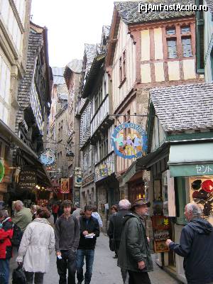 [P07] Pe stradutele din Mont Saint-Michel » foto by DarkAng3L
 - 
<span class="allrVoted glyphicon glyphicon-heart hidden" id="av588318"></span>
<a class="m-l-10 hidden" id="sv588318" onclick="voting_Foto_DelVot(,588318,17928)" role="button">șterge vot <span class="glyphicon glyphicon-remove"></span></a>
<a id="v9588318" class=" c-red"  onclick="voting_Foto_SetVot(588318)" role="button"><span class="glyphicon glyphicon-heart-empty"></span> <b>LIKE</b> = Votează poza</a> <img class="hidden"  id="f588318W9" src="/imagini/loader.gif" border="0" /><span class="AjErrMes hidden" id="e588318ErM"></span>