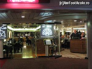 [P17] intrare restaurant feribot » foto by DarkAng3L
 - 
<span class="allrVoted glyphicon glyphicon-heart hidden" id="av588377"></span>
<a class="m-l-10 hidden" id="sv588377" onclick="voting_Foto_DelVot(,588377,17930)" role="button">șterge vot <span class="glyphicon glyphicon-remove"></span></a>
<a id="v9588377" class=" c-red"  onclick="voting_Foto_SetVot(588377)" role="button"><span class="glyphicon glyphicon-heart-empty"></span> <b>LIKE</b> = Votează poza</a> <img class="hidden"  id="f588377W9" src="/imagini/loader.gif" border="0" /><span class="AjErrMes hidden" id="e588377ErM"></span>