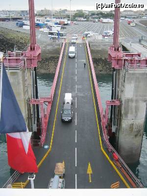 [P22] in port in Saint Malo » foto by DarkAng3L
 - 
<span class="allrVoted glyphicon glyphicon-heart hidden" id="av588382"></span>
<a class="m-l-10 hidden" id="sv588382" onclick="voting_Foto_DelVot(,588382,17930)" role="button">șterge vot <span class="glyphicon glyphicon-remove"></span></a>
<a id="v9588382" class=" c-red"  onclick="voting_Foto_SetVot(588382)" role="button"><span class="glyphicon glyphicon-heart-empty"></span> <b>LIKE</b> = Votează poza</a> <img class="hidden"  id="f588382W9" src="/imagini/loader.gif" border="0" /><span class="AjErrMes hidden" id="e588382ErM"></span>