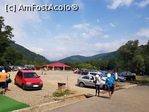 [P02] Parcarea cu plată amenajată la câteva minute de cascadă. Am oprit acolo și am pornit la pas spre primul nostru obiectiv - Bigăr.  » foto by Floryn81
 - 
<span class="allrVoted glyphicon glyphicon-heart hidden" id="av1118474"></span>
<a class="m-l-10 hidden" id="sv1118474" onclick="voting_Foto_DelVot(,1118474,17936)" role="button">șterge vot <span class="glyphicon glyphicon-remove"></span></a>
<a id="v91118474" class=" c-red"  onclick="voting_Foto_SetVot(1118474)" role="button"><span class="glyphicon glyphicon-heart-empty"></span> <b>LIKE</b> = Votează poza</a> <img class="hidden"  id="f1118474W9" src="/imagini/loader.gif" border="0" /><span class="AjErrMes hidden" id="e1118474ErM"></span>